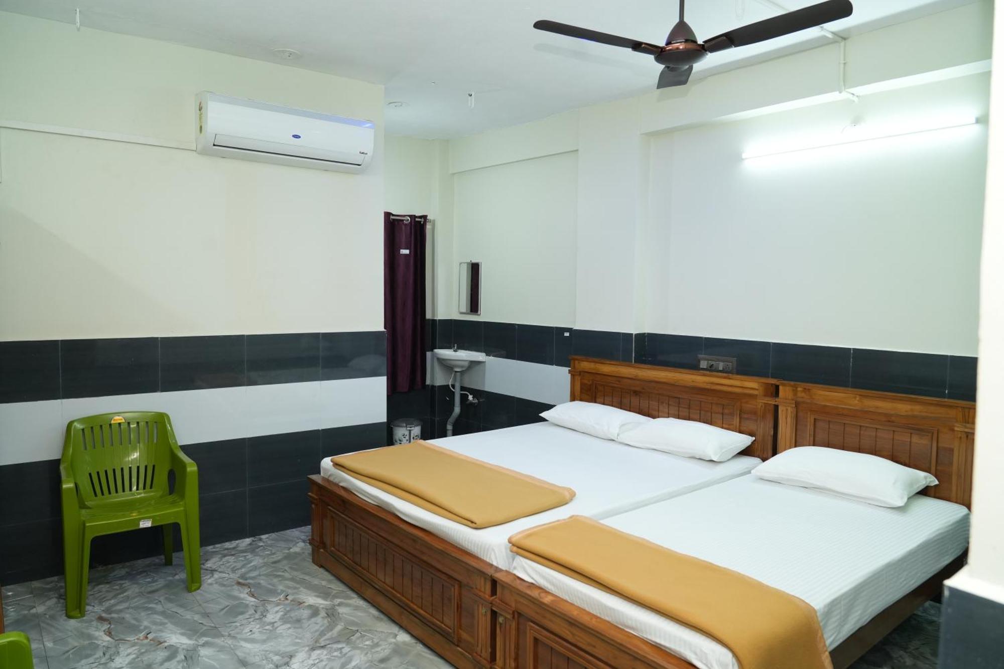Hotel Rajali Residency Kulithalai Exteriér fotografie